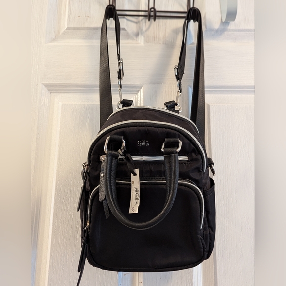 Small Convertible Handbag/Backpack - Picture 6 of 7